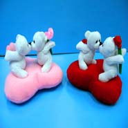 2Asst. Kissing Bears on Heart